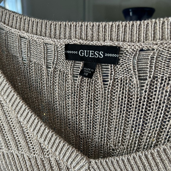 Gorgeous Guess knit sweater 😍 - Picture 2 of 3